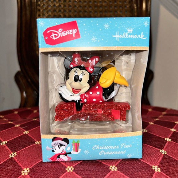 Minnie Mouse holiday ornament - Picture 2 of 7